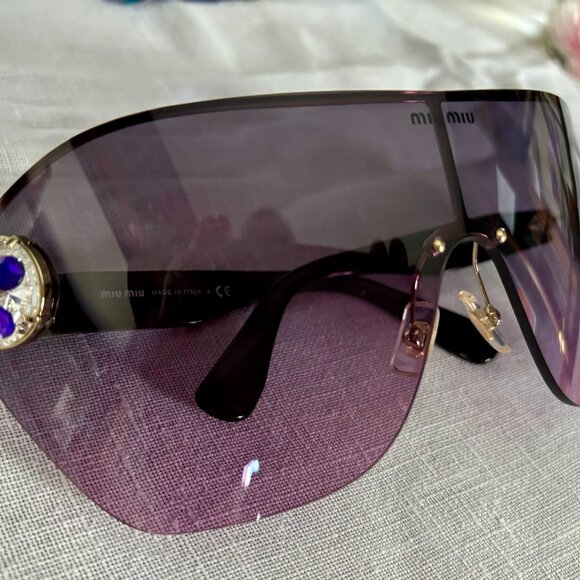 Rare Miu Miu Runway Lilac Crystal Shield Sunglasses - Almost New - Picture 4 of 8